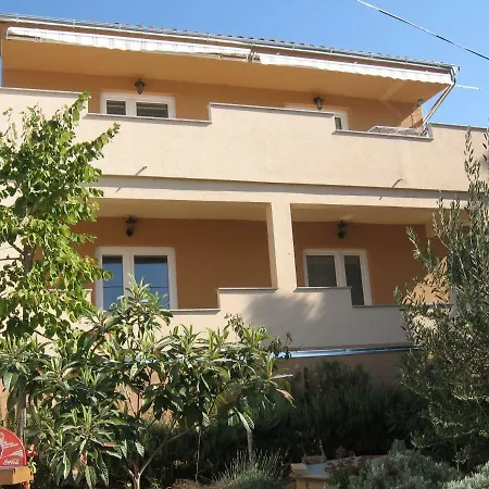 Apartmaji Susnjar Karin Zadar דירה *
